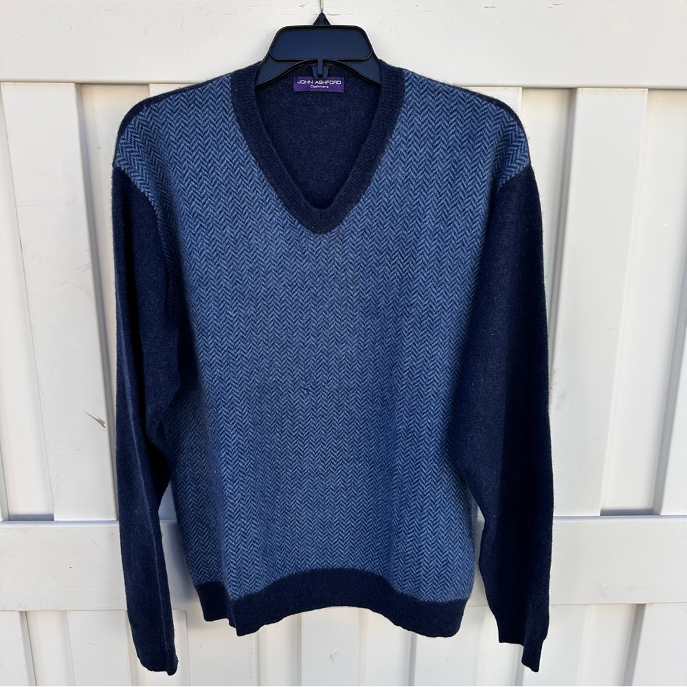 Men's John Ashford Cashmere V-Neck Pullover Sweater EUC